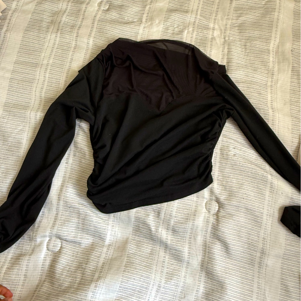 Sleek Black Long Sleeve Women's Top